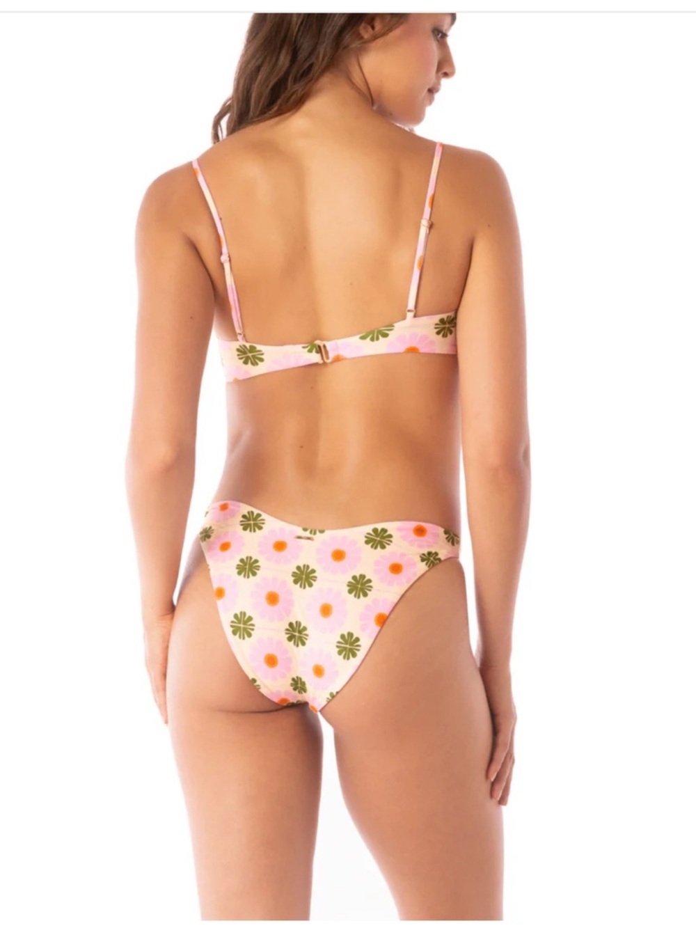 NWT Maaji Pastel Flourish Scape
Sporty Bralette Bikini Top - Picture 4 of 6